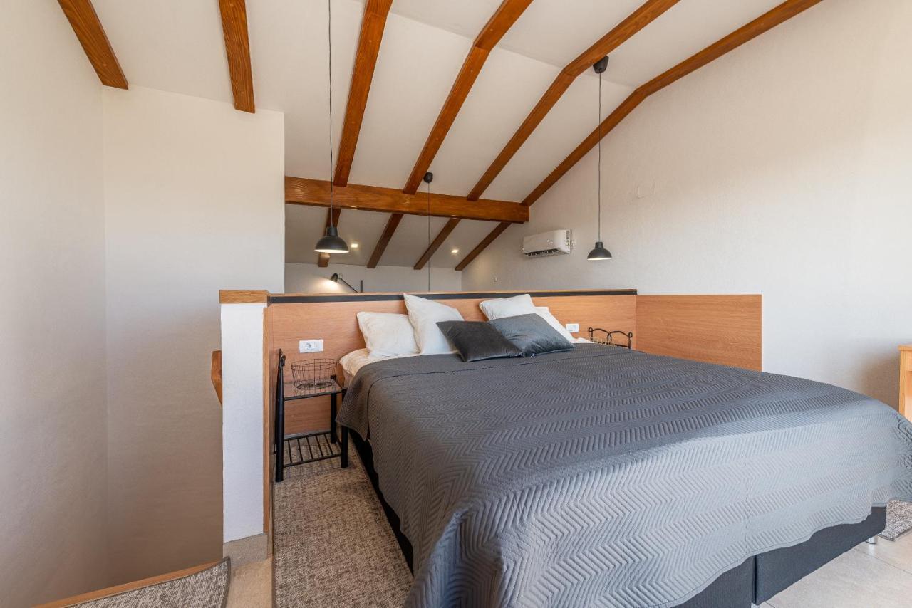 Villa Zora, Starigrad Paklenica, Селине Экстерьер фото